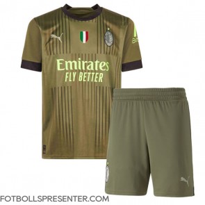 AC Milan Tredje tröja Barn 2022-23 Kortärmad (+ korta byxor)